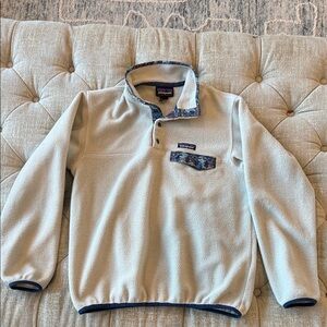 Patagonia Synchilla Women’s S Cream Pullover Sweater